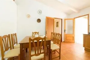 Xxx Holiday House Hotel *